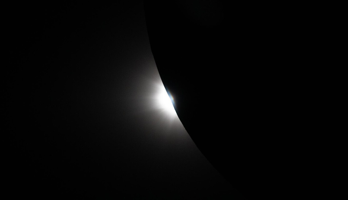 b8